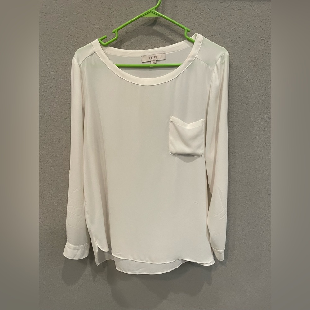 Ann Taylor Loft size Large off white/cream blouse. Flowy and beautiful